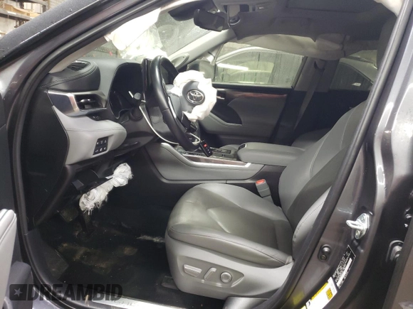 2021 Toyota Highlander Hybrid Limited with VIN 5TDXBRCH0MS522418, listed as a Copart auction lot 44133135 with 94,124 mi miles and Salvage title. Bid and sale history available at DreamBid. Image 7.