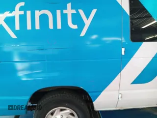 2013 Ford Econoline Cargo Commercial z VIN 1FTNE2EL2DDB26364, wystawiony jako IAAI lot #42854334 z przebiegiem 98 848 mil mil oraz . Historia ofert i sprzedaży dostępna na DreamBid. Obrazek 34.