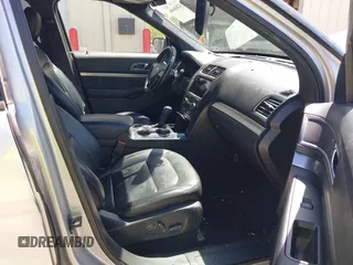 2018 Ford Explorer XLT with VIN 1FM5K7D85JGC22000, listed as a IAAI auction lot 42046406 with 227,828 mi miles and . Bid and sale history available at DreamBid. Image 5.