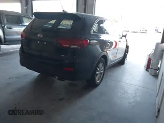 2019 Kia Sorento L with VIN 5XYPG4A35KG586766, listed as a IAAI auction lot 41316871 with 79,575 mi miles. Bid and sale history available at carsss.com. Image 4.