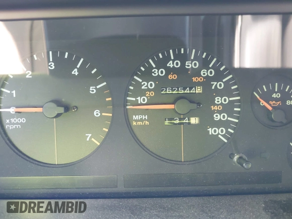 1994 Jeep Grand Cherokee Laredo with VIN 1J4GZ58Y8RC350719, listed as a IAAI auction lot 42757896 with 262,544 mi miles and . Bid and sale history available at DreamBid. Image 7.