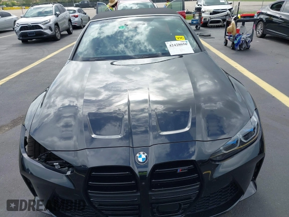 2024 BMW M4 Competition xDrive with VIN WBS33BA0XRCP56759, listed as a IAAI auction lot 42428050 with 5,682 mi miles and . Bid and sale history available at DreamBid. Image 6.