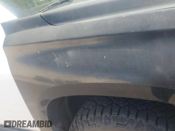 2015 Chevrolet Tahoe z VIN 1GNSK3KC1FR280311, wystawiony jako IAAI lot #42501069 z przebiegiem 108 093 mil mil oraz . Historia ofert i sprzedaży dostępna na DreamBid. Obrazek 19.