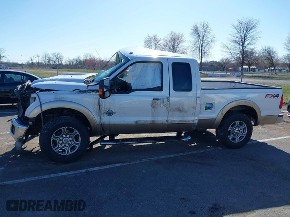 2012 Ford F-250 XL z VIN 1FT7X2BT7CEA65271, wystawiony jako IAAI lot #41892731 z przebiegiem Nie podano mil oraz . Historia ofert i sprzedaży dostępna na DreamBid. Obrazek 13.