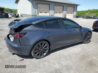 2020 Tesla Model 3 Performance z VIN 5YJ3E1EC1LF713406, wystawiony jako Copart lot #55252595 z przebiegiem 39 905 mil mil oraz Szkoda całkowita • Salvage title. Historia ofert i sprzedaży dostępna na DreamBid. Obrazek 3.