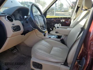 2015 Land Rover LR4 HSE z VIN SALAG2V62FA762105, wystawiony jako Copart lot #50384865 z przebiegiem 176 803 mil mil oraz Szkoda całkowita • Salvage title. Historia ofert i sprzedaży dostępna na DreamBid. Obrazek 7.