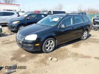 2009 Volkswagen Jetta SportWagen SE with VIN 3VWTM71K99M272189, listed as a IAAI auction lot 41775907 with 225,344 mi miles. Bid and sale history available at carsss.com. Image 2.