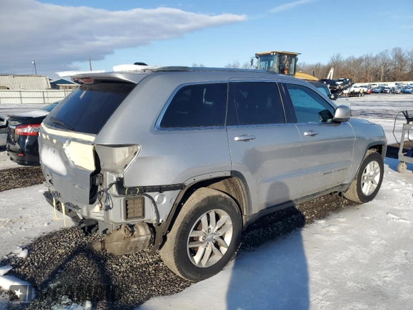 2018 Jeep Grand Cherokee Altitude with VIN 1C4RJFAG3JC241067, listed as a Copart auction lot 44239085 with 171,779 mi miles and Salvage title. Bid and sale history available at DreamBid. Image 3.