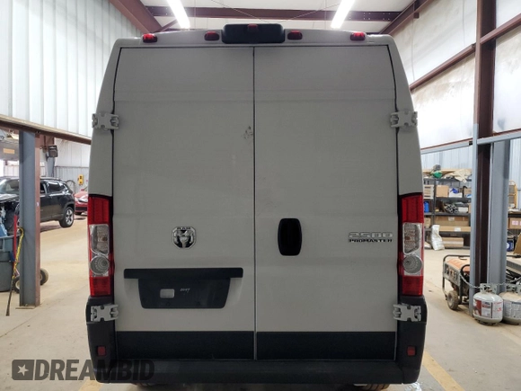 2024 Ram ProMaster Cargo Tradesman with VIN 3C6LRVDG7RE140047, listed as a Copart auction lot 42203605 with 6,015 mi miles and Salvage Title. Bid and sale history available at DreamBid. Image 6.