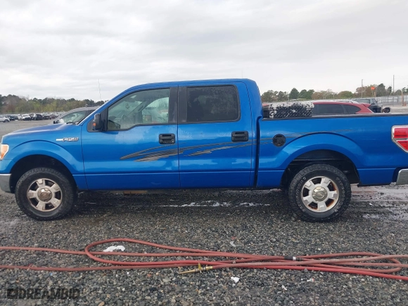 2013 Ford F-150 XL with VIN 1FTEW1CM8DKE24674, listed as a IAAI auction lot 41881852 with 212,445 mi miles. Bid and sale history available at carsss.com. Image 14.