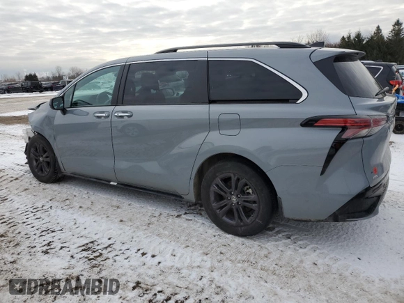 2024 Toyota Sienna LE with VIN 5TDGSKFCXRS127998, listed as a Copart auction lot 47474115 with 29,643 mi miles and Salvage Title. Bid and sale history available at carsss.com. Image 2.