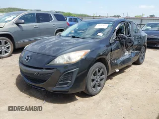 2011 Mazda 3 i Touring z VIN JM1BL1VF5B1444961, wystawiony jako IAAI lot #42047855 z przebiegiem 156 037 mil mil oraz . Historia ofert i sprzedaży dostępna na DreamBid. Obrazek 2.