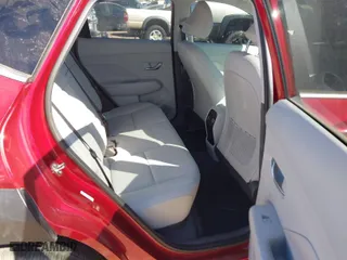 2025 Hyundai Kona Limited with VIN KM8HE3A39SU203300, listed as a IAAI auction lot 41652609 with 4,395 mi miles. Bid and sale history available at carsss.com. Image 8.