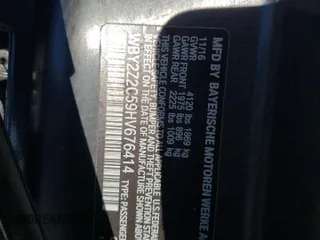 2017 BMW i8 z VIN WBY2Z2C59HV676414, wystawiony jako Copart lot #42976054 z przebiegiem 42 464 mil mil oraz . Historia ofert i sprzedaży dostępna na DreamBid. Obrazek 14.