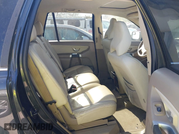 2012 Volvo XC90 with VIN YV4952CZ0C1611186, listed as a IAAI auction lot 41672138 with 131,230 mi miles and . Bid and sale history available at DreamBid. Image 8.