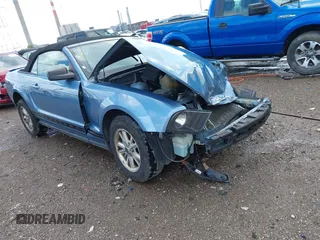 2007 Ford Mustang Deluxe z VIN 1ZVFT84N275324566, wystawiony jako IAAI lot #42244546 z przebiegiem 115 000 mil mil oraz . Historia ofert i sprzedaży dostępna na DreamBid. Obrazek 1.