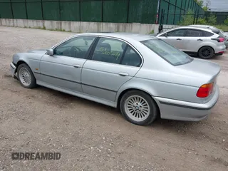 1998 BMW 5 Series 540i with VIN WBADE632XWBW61886, listed as a IAAI auction lot 42328558 with Not provided miles and . Bid and sale history available at DreamBid. Image 3.