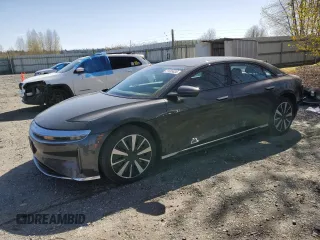 2023 Lucid Air Pure z VIN 50EA1PFAXPA008584, wystawiony jako Copart lot #51693835 z przebiegiem 20 703 mil mil oraz Szkody całkowita. Historia ofert i sprzedaży dostępna na DreamBid. Obrazek 1.