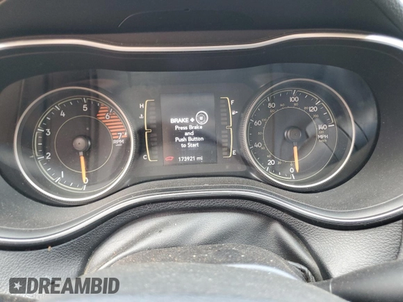 2020 Jeep Cherokee Latitude Plus z VIN 1C4PJMLN8LD543393, wystawiony jako Copart lot #63685385 z przebiegiem 173 921 mil mil oraz Czysty tytuł • Clean title. Historia ofert i sprzedaży dostępna na DreamBid. Obrazek 9.
