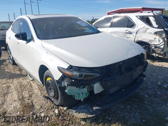 2022 Mazda 3 Premium with VIN 3MZBPADL8NM312356, listed as a IAAI auction lot 41028052 with 30,370 mi miles and . Bid and sale history available at DreamBid. Image 1.