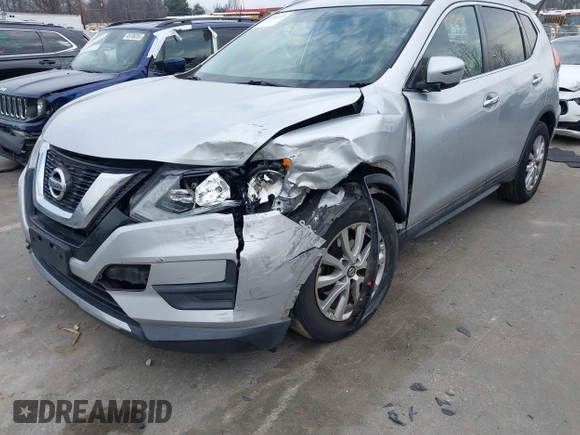 2017 Nissan Rogue SV with VIN 5N1AT2MT6HC824702, listed as a IAAI auction lot 41683571 with 138,860 mi miles. Bid and sale history available at carsss.com. Image 6.