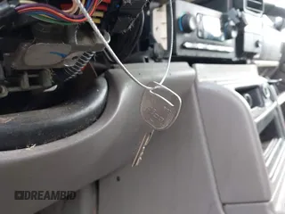 2006 Chevrolet Tahoe Z71 z VIN 1GNEK13T36R168478, wystawiony jako IAAI lot #42409446 z przebiegiem Nie podano mil oraz . Historia ofert i sprzedaży dostępna na DreamBid. Obrazek 11.