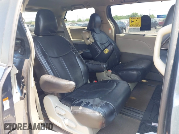 2015 Toyota Sienna LE AAS with VIN 5TDKK3DC1FS642029, listed as a IAAI auction lot 42618738 with 201,344 mi miles and . Bid and sale history available at DreamBid. Image 8.