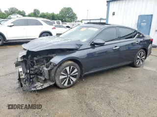 2019 Nissan Altima SV z VIN 1N4BL4DV0KN301571, wystawiony jako Copart lot #58848125 z przebiegiem 69 804 mil mil oraz Szkoda całkowita • Salvage title. Historia ofert i sprzedaży dostępna na DreamBid. Obrazek 1.