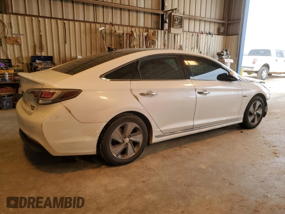 2017 Hyundai Sonata Limited with VIN KMHE34L10HA058197, listed as a Copart auction lot 41612434 with 146,096 mi miles and . Bid and sale history available at DreamBid. Image 3.