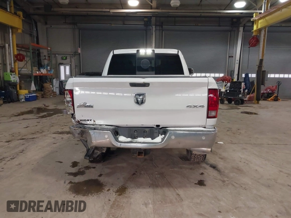 2018 Ram 2500 Big Horn with VIN 3C6UR5DL5JG126920, listed as a IAAI auction lot 41589711 with 111,213 mi miles. Bid and sale history available at carsss.com. Image 16.
