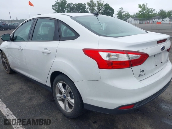 2013 Ford Focus SE with VIN 1FADP3F29DL306051, listed as a IAAI auction lot 42457611 with 86,817 mi miles and . Bid and sale history available at DreamBid. Image 3.