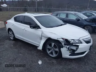 2015 Acura ILX with VIN 19VDE1F3XFE001479, listed as a IAAI auction lot 41218512 with 148,179 mi miles. Bid and sale history available at carsss.com. Image 1.