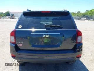 2015 Jeep Compass Sport with VIN 1C4NJDBB9FD135066, listed as a IAAI auction lot 42022157 with 98,632 mi miles. Bid and sale history available at carsss.com. Image 16.