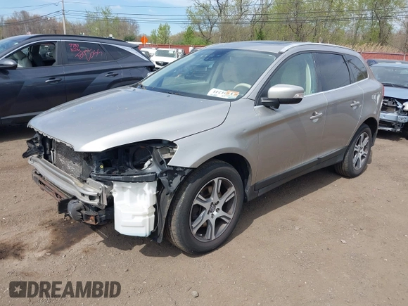 2011 Volvo XC60 3.0T с VIN YV4902DZXB2189062, выставлен на аукционе IAAI как лот 42091241 с пробегом 180 008 миль миль и . История ставок и продаж доступна на DreamBid. Изображение 18.