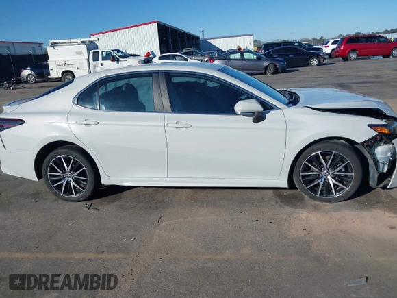 2023 Toyota Camry SE z VIN 4T1G11AK5PU095414, wystawiony jako IAAI lot #41729717 z przebiegiem 35 233 mil mil oraz . Historia ofert i sprzedaży dostępna na DreamBid. Obrazek 13.
