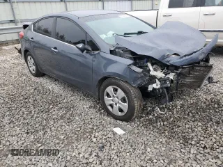 2016 Kia Forte EX z VIN KNAFX4A81G5527525, wystawiony jako Copart lot #83224694 z przebiegiem Nie podano mil oraz Czysty tytuł • Clean title. Historia ofert i sprzedaży dostępna na DreamBid. Obrazek 4.
