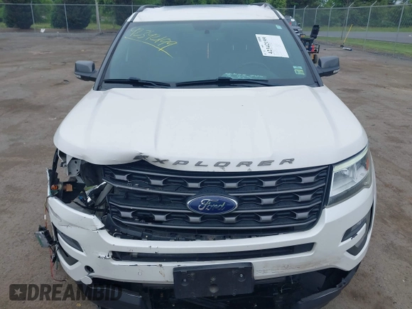 2017 Ford Explorer XLT z VIN 1FM5K8D84HGB85845, wystawiony jako IAAI lot #42342199 z przebiegiem 86 378 mil mil oraz . Historia ofert i sprzedaży dostępna na DreamBid. Obrazek 12.