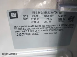 2011 Buick LaCrosse CXL with VIN 1G4GC5ED5BF292027, listed as a IAAI auction lot 41876829 with 206,850 mi miles. Bid and sale history available at carsss.com. Image 9.