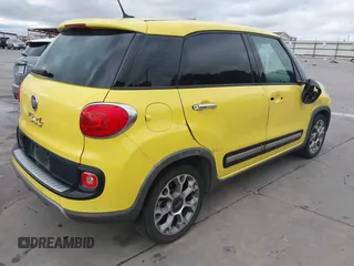 2014 FIAT 500L Trekking with VIN ZFBCFADH6EZ013536, listed as a IAAI auction lot 40313919 with 77,690 mi miles and . Bid and sale history available at DreamBid. Image 4.