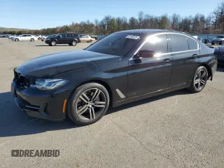 2022 BMW 5 Series 530i xDrive with VIN WBA13BJ04NWX65199, listed as a Copart auction lot 52168025 with 37,633 mi miles and Salvage Title. Bid and sale history available at carsss.com. Image 1.
