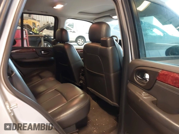 2007 GMC Envoy SLE z VIN 1GKDT13S572152757, wystawiony jako IAAI lot #42095239 z przebiegiem 50 510 mil mil oraz . Historia ofert i sprzedaży dostępna na DreamBid. Obrazek 8.