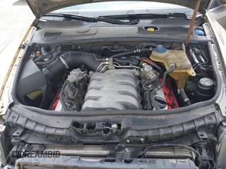 2007 Audi A6 z VIN WAUDV74F77N054612, wystawiony jako IAAI lot #42399517 z przebiegiem 137 577 mil mil oraz . Historia ofert i sprzedaży dostępna na DreamBid. Obrazek 10.