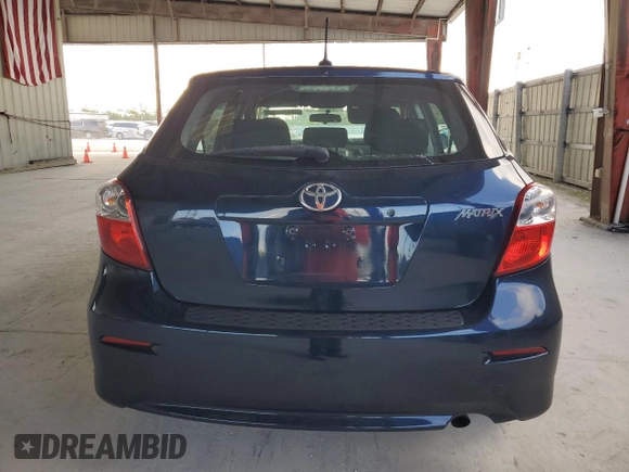 2011 Toyota Matrix z VIN 2T1KU4EE8BC736248, wystawiony jako Copart lot #58815295 z przebiegiem 104 006 mil mil oraz Szkoda całkowita • Salvage title. Historia ofert i sprzedaży dostępna na DreamBid. Obrazek 6.