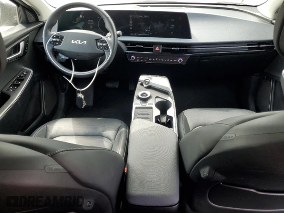 2024 Kia EV6 Wind with VIN KNDC34LA2R5614077, listed as a Copart auction lot 49202375 with 38,647 mi miles and Clean Title. Bid and sale history available at carsss.com. Image 8.