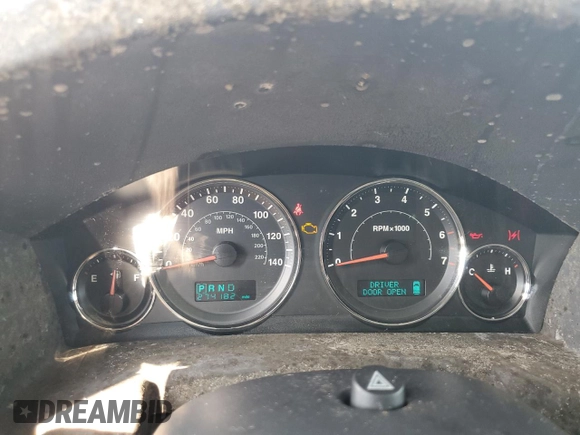 2007 Jeep Commander Sport with VIN 1J8HG48K47C675993, listed as a Copart auction lot 42962695 with 274,182 mi miles and Salvage title. Bid and sale history available at DreamBid. Image 9.