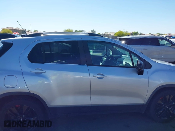 2020 Chevrolet Trax LT z VIN 3GNCJLSB8LL336990, wystawiony jako IAAI lot #42105917 z przebiegiem 97 424 mil mil oraz . Historia ofert i sprzedaży dostępna na DreamBid. Obrazek 13.