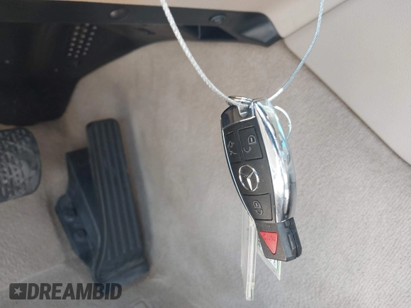 2011 Mercedes-Benz E 350 Luxury with VIN WDDHF5GB3BA271787, listed as a IAAI auction lot 42013828 with 178,538 mi miles and . Bid and sale history available at DreamBid. Image 11.