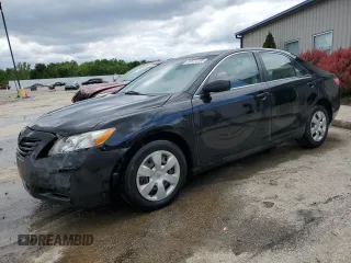 2008 Toyota Camry LE z VIN 4T1BE46K78U257375, wystawiony jako Copart lot #57511235 z przebiegiem 270 574 mil mil oraz Szkoda całkowita • Salvage title. Historia ofert i sprzedaży dostępna na DreamBid. Obrazek 1.