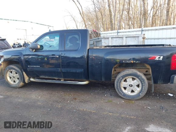 2013 Chevrolet Silverado 1500 LT with VIN 1GCRKSE78DZ342364, listed as a IAAI auction lot 41921858 with 153,203 mi miles and . Bid and sale history available at DreamBid. Image 14.
