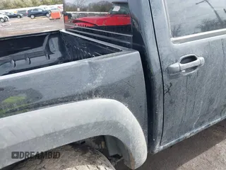 2007 Chevrolet Colorado LT w/1LT with VIN 1GCDT13E078190996, listed as a IAAI auction lot 41643749 with 159,753 mi miles. Bid and sale history available at carsss.com. Image 6.